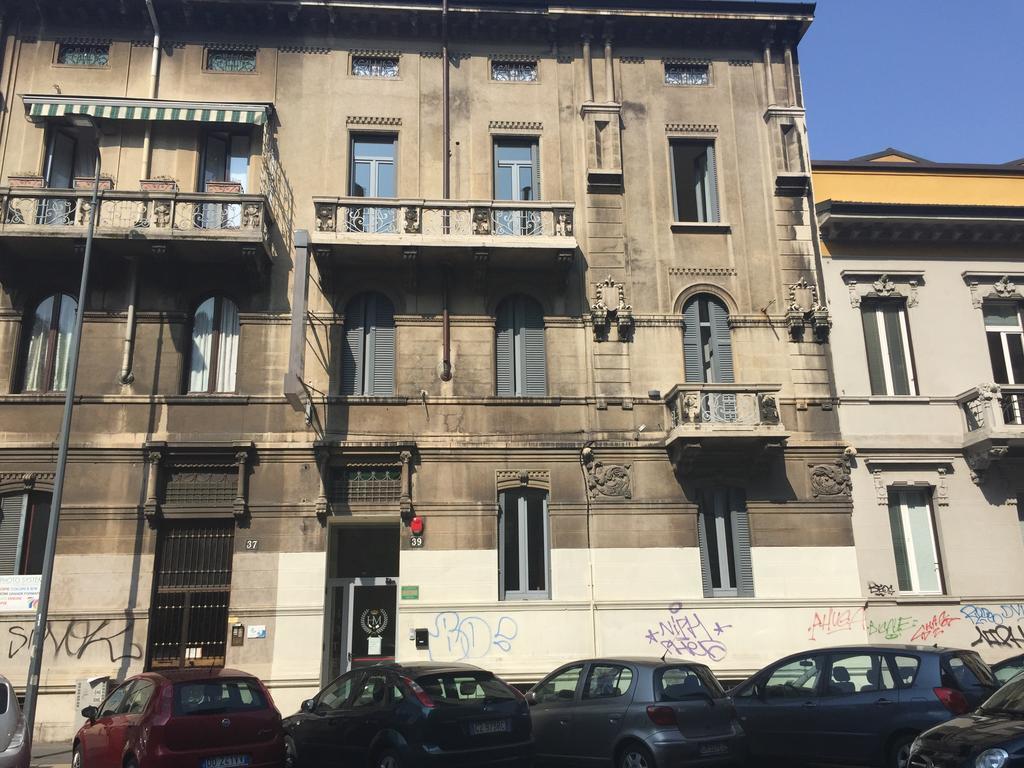 Hotel Montecarlo Milano Exteriör bild